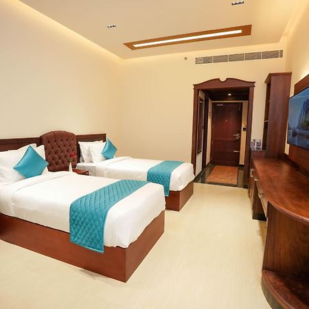 Blue Castle Hotel Thiruvananthapuram Kültér fotó
