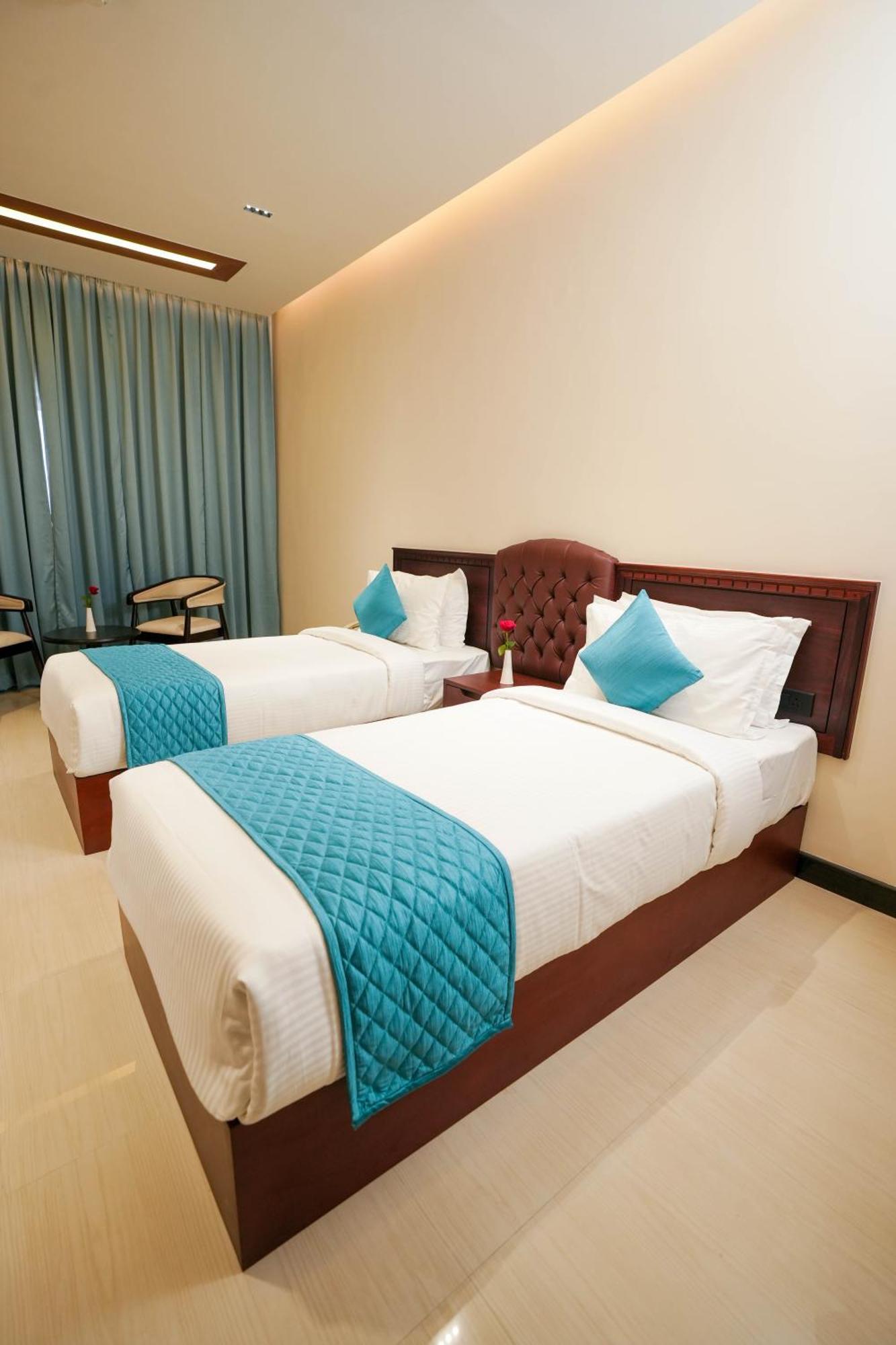 Blue Castle Hotel Thiruvananthapuram Kültér fotó
