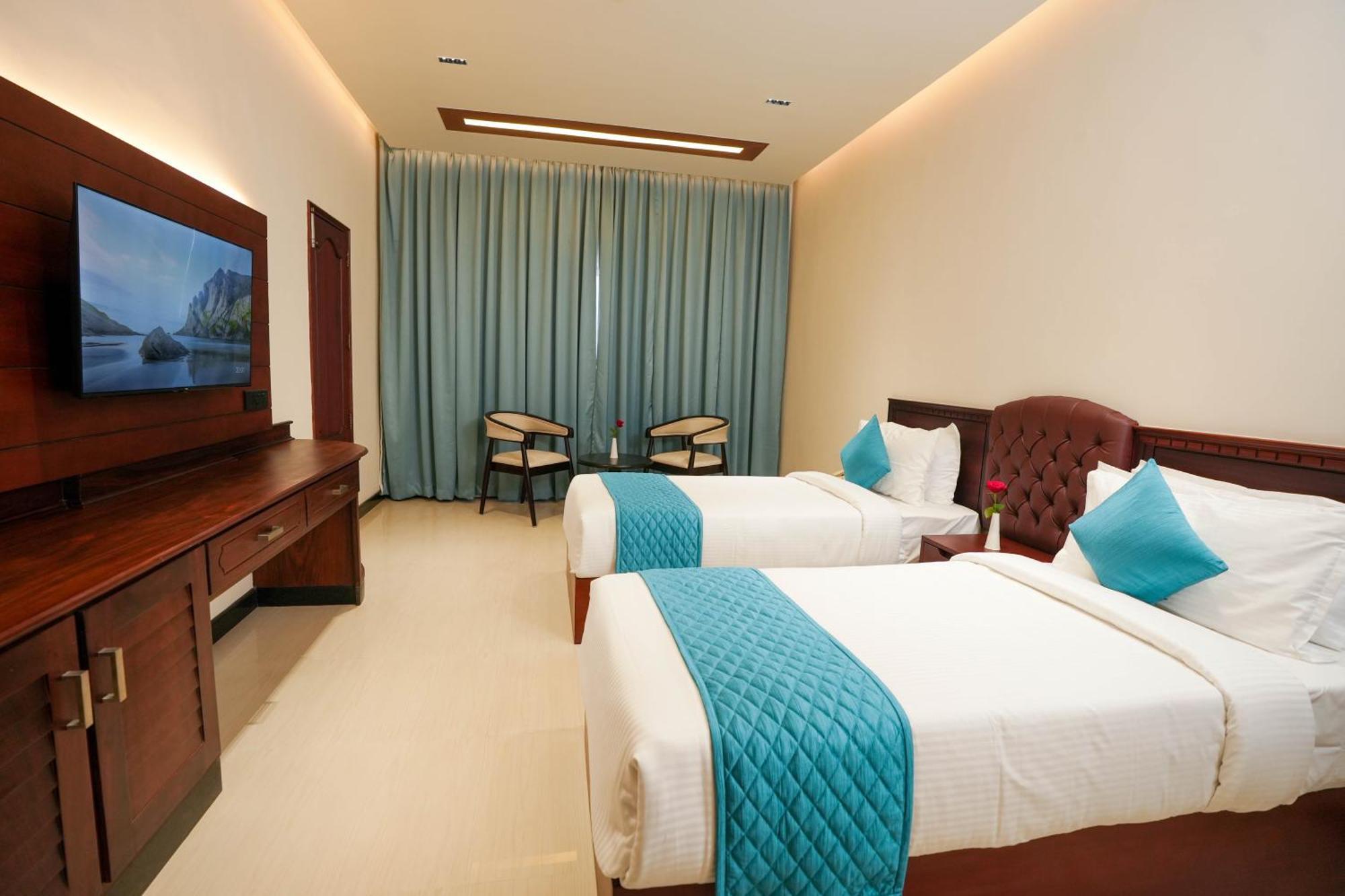 Blue Castle Hotel Thiruvananthapuram Kültér fotó