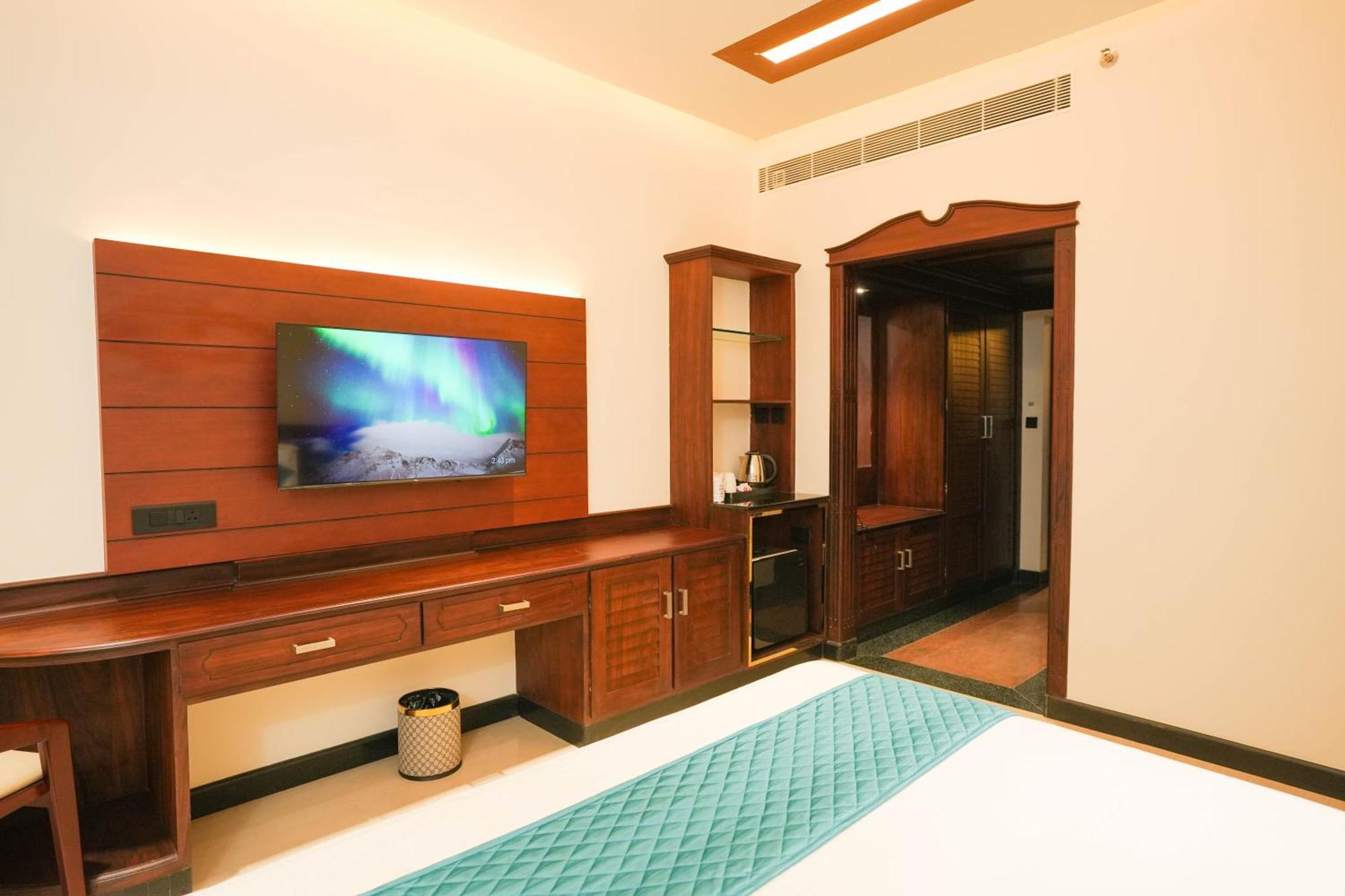 Blue Castle Hotel Thiruvananthapuram Kültér fotó