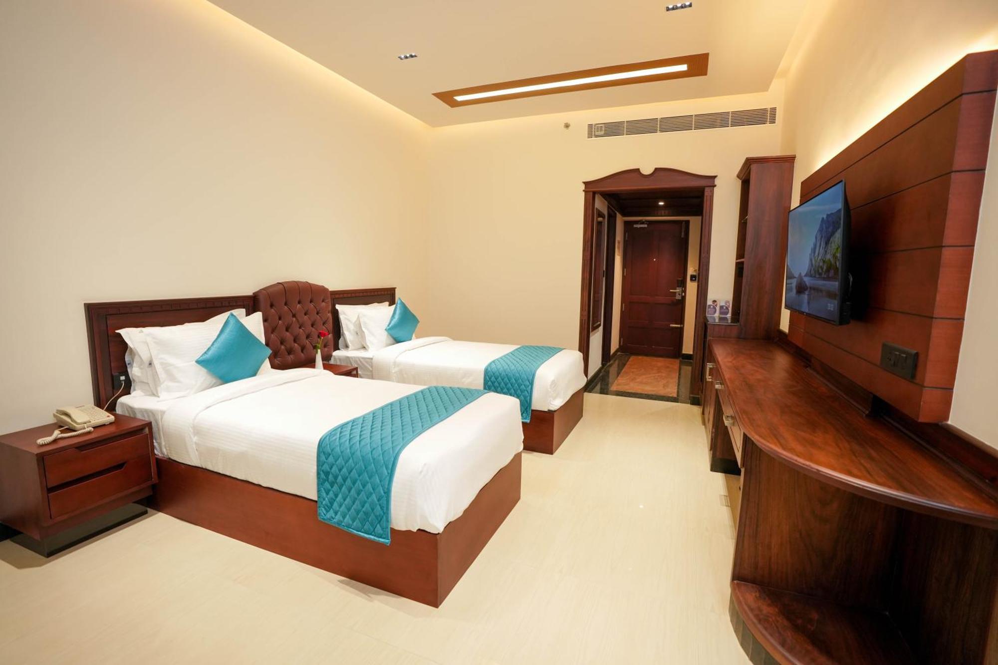 Blue Castle Hotel Thiruvananthapuram Kültér fotó