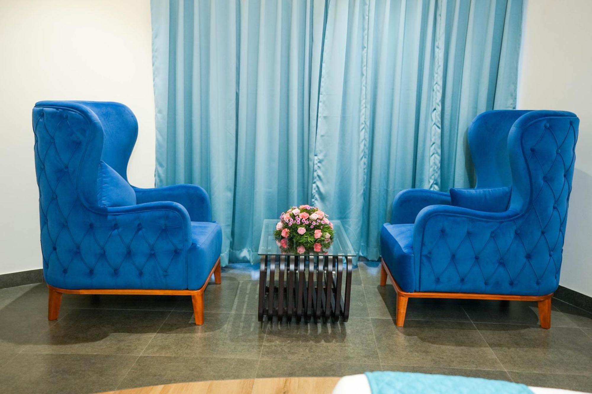 Blue Castle Hotel Thiruvananthapuram Kültér fotó